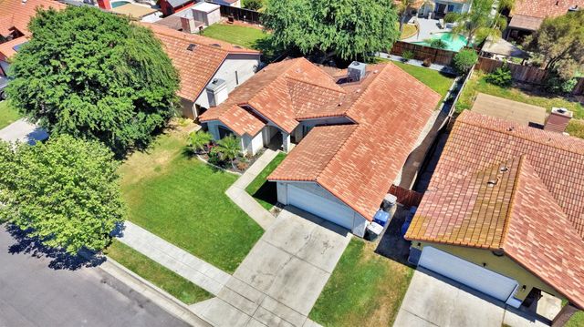 553 Grenache Avenue, Madera, CA 93637