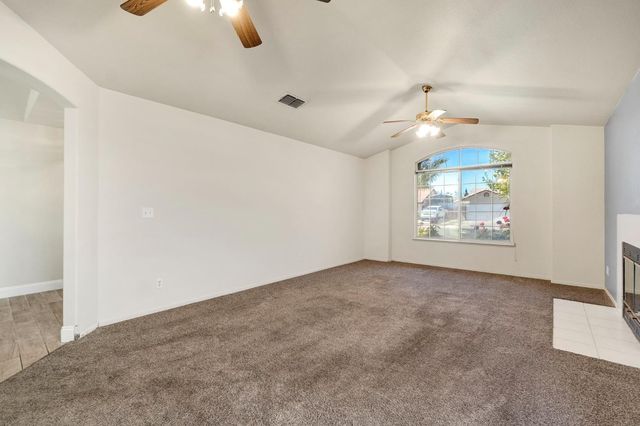 553 Grenache Avenue, Madera, CA 93637