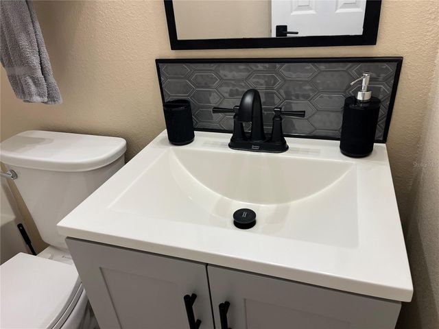 211 THORN TREE PLACE, Brandon, FL 33510