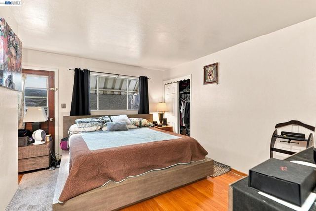 1451 Linfield Ln, Hayward, CA 94545