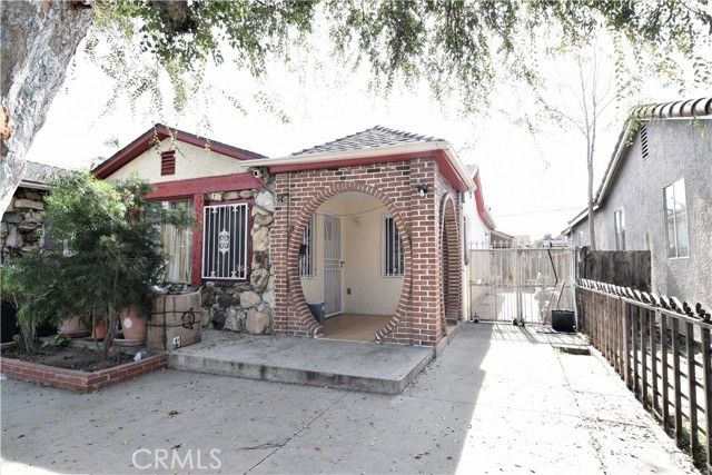 6542 San Luis, Paramount, CA 90723
