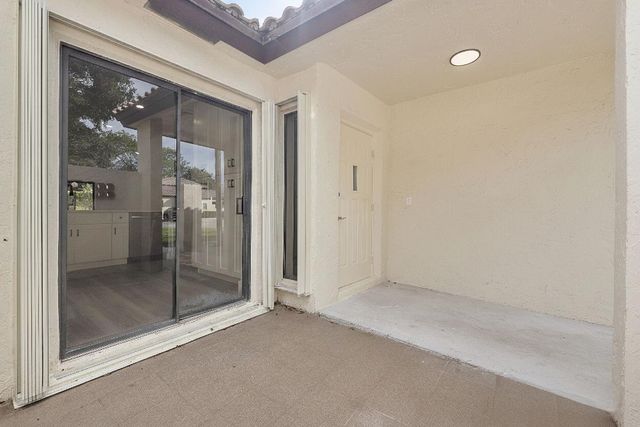 3127 Kingswood Terrace, Boca Raton, FL 33431