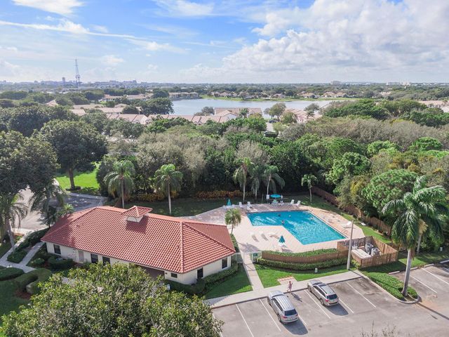 3127 Kingswood Terrace, Boca Raton, FL 33431