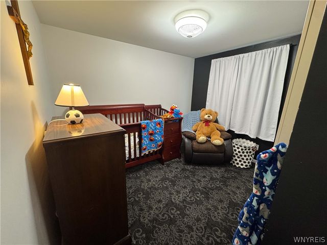 25 Karen Lane, Cheektowaga, NY 14043