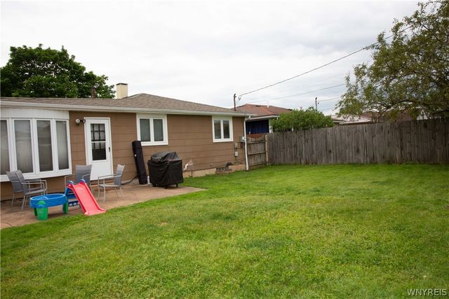 25 Karen Lane, Cheektowaga, NY 14043