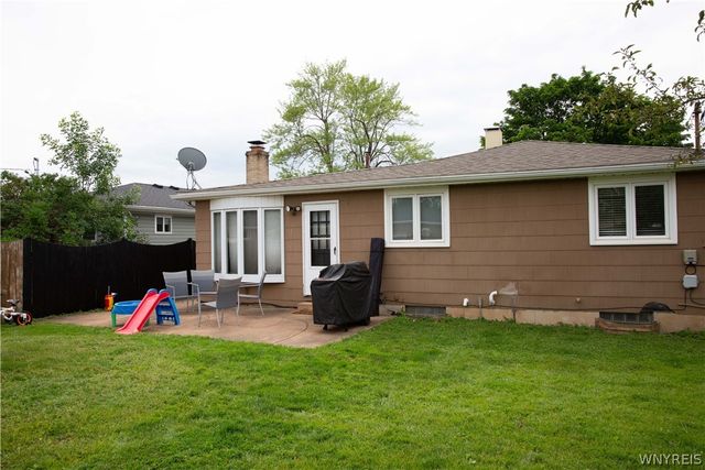 25 Karen Lane, Cheektowaga, NY 14043