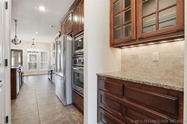 5758 E 143rd Street S, Bixby, OK 74008