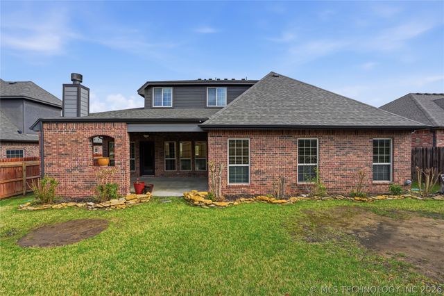 5758 E 143rd Street S, Bixby, OK 74008