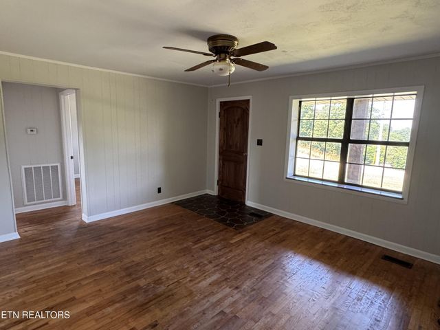 42434 N Highway 95, Lenoir City, TN 37772
