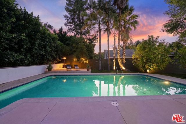 4745 Caritina Drive, Tarzana, CA 91356