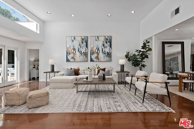 4745 Caritina Drive, Tarzana, CA 91356