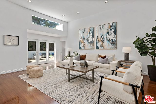 4745 Caritina Drive, Tarzana, CA 91356