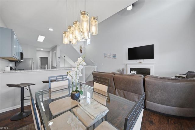 1020 Hillside AVE A, Norfolk, VA 23518