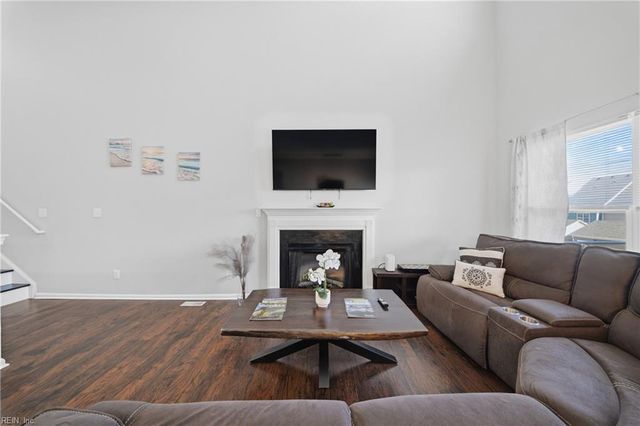 1020 Hillside AVE A, Norfolk, VA 23518