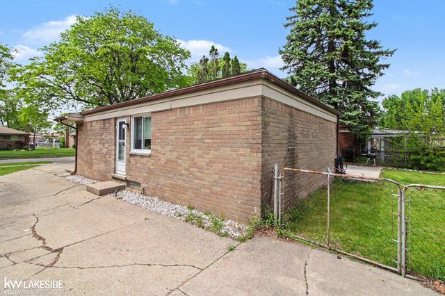 32654 Wareham Court, Warren, MI 48092