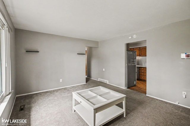 32654 Wareham Court, Warren, MI 48092