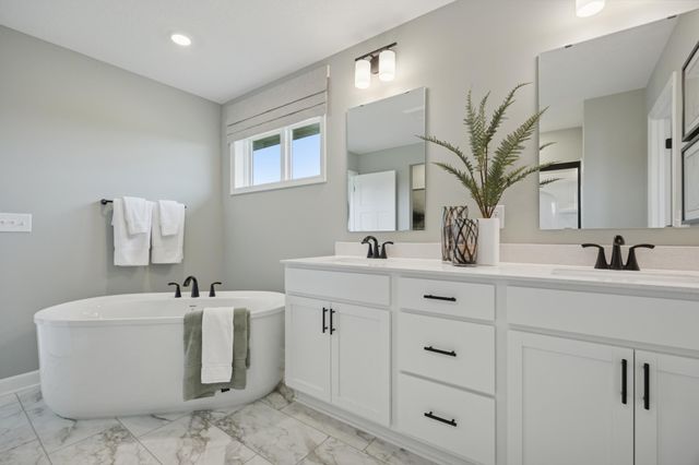 5418 Chapin Lane, Woodbury, MN 55129