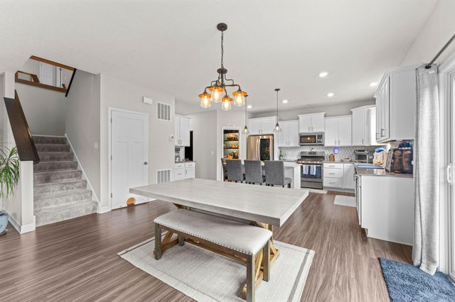 1420 Summit Court, Stillwater, MN 55082