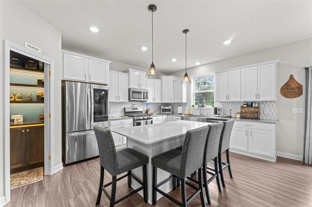 1420 Summit Court, Stillwater, MN 55082