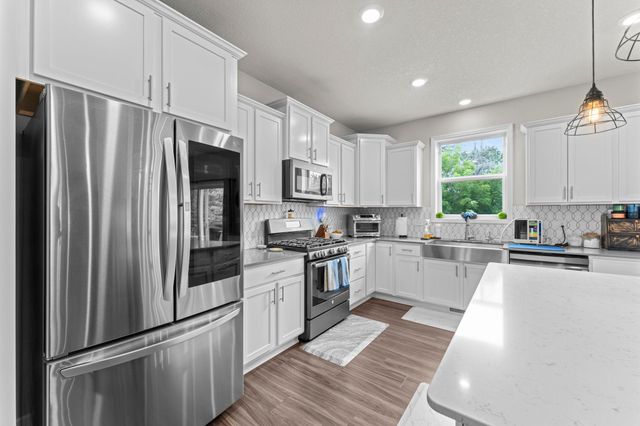 1420 Summit Court, Stillwater, MN 55082