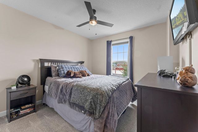 1420 Summit Court, Stillwater, MN 55082