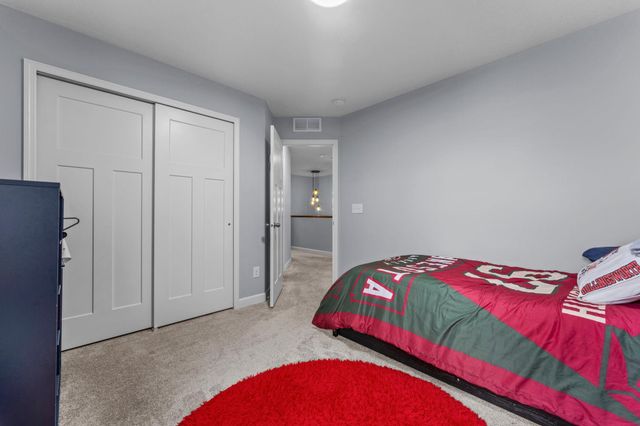 1420 Summit Court, Stillwater, MN 55082