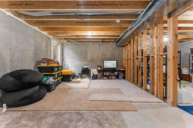 1420 Summit Court, Stillwater, MN 55082