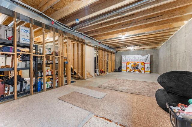1420 Summit Court, Stillwater, MN 55082