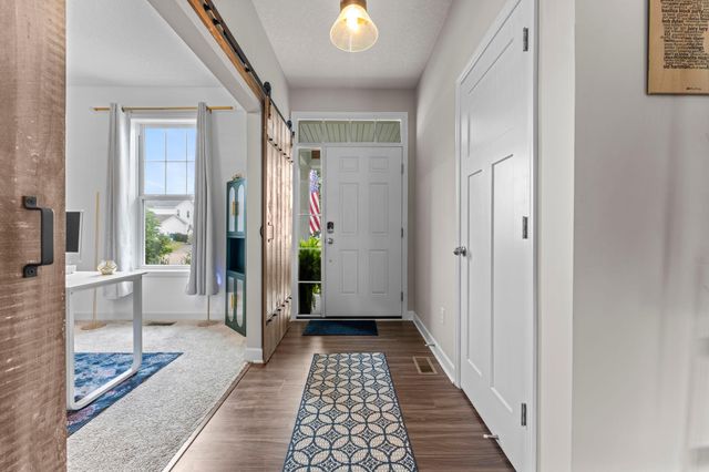 1420 Summit Court, Stillwater, MN 55082