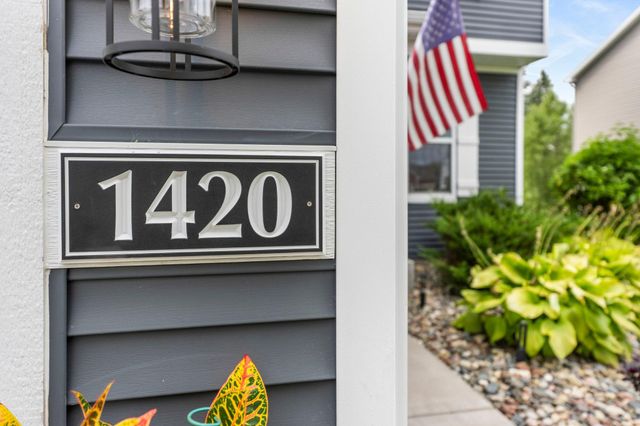 1420 Summit Court, Stillwater, MN 55082