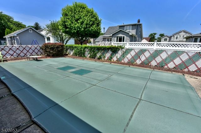 23 Harrison Ave, Saddle Brook Twp., NJ 07663