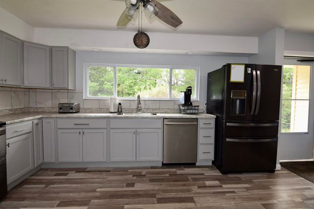 9 Wildwood Avenue, Claremont, NH 03743