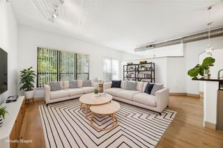1901 Post Oak Boulevard 2203, Houston, TX 77056