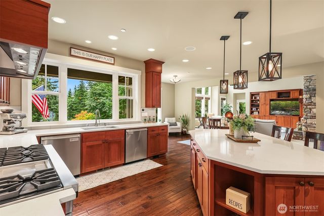 2350 292nd Lane NE, Carnation, WA 98014
