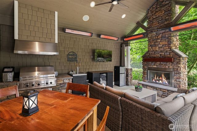 2350 292nd Lane NE, Carnation, WA 98014