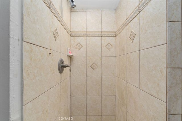 2639 Round, Los Angeles, CA 90032