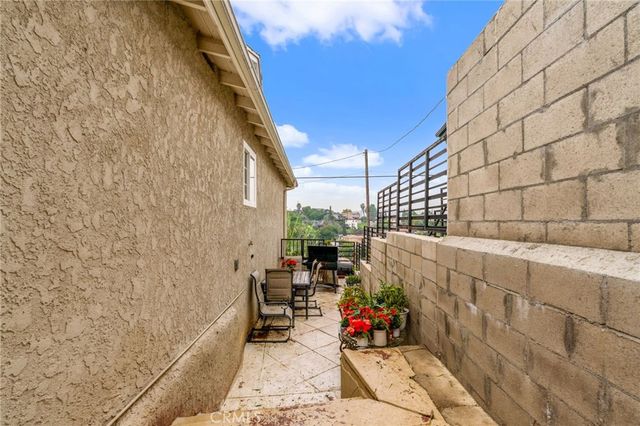 2639 Round, Los Angeles, CA 90032