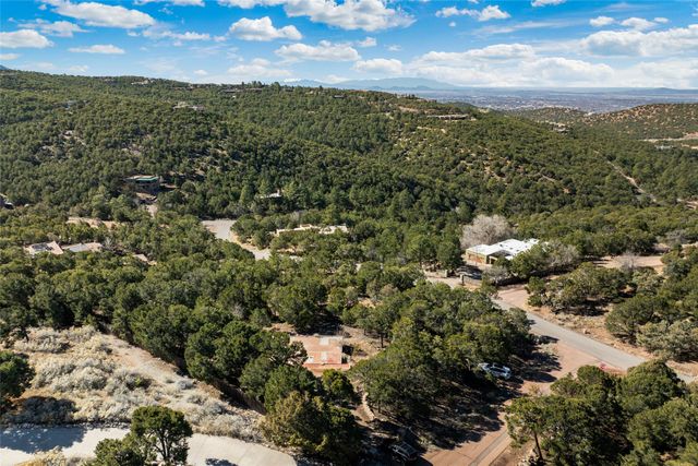 3300 El Paseo, Santa Fe, NM 87501