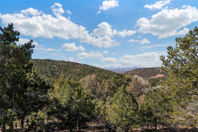 3300 El Paseo, Santa Fe, NM 87501