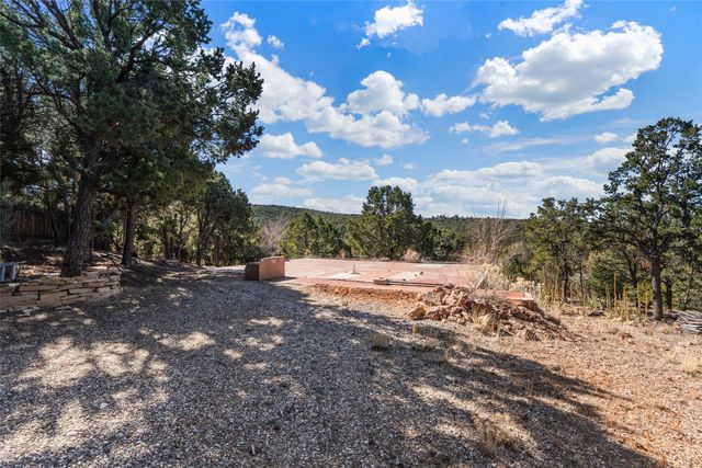 3300 El Paseo, Santa Fe, NM 87501