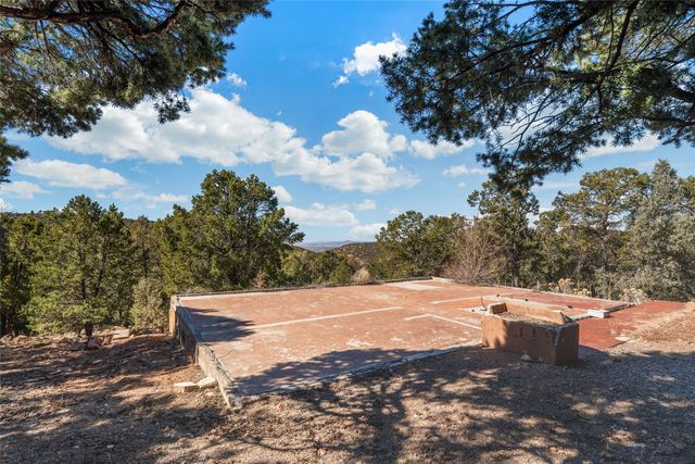 3300 El Paseo, Santa Fe, NM 87501