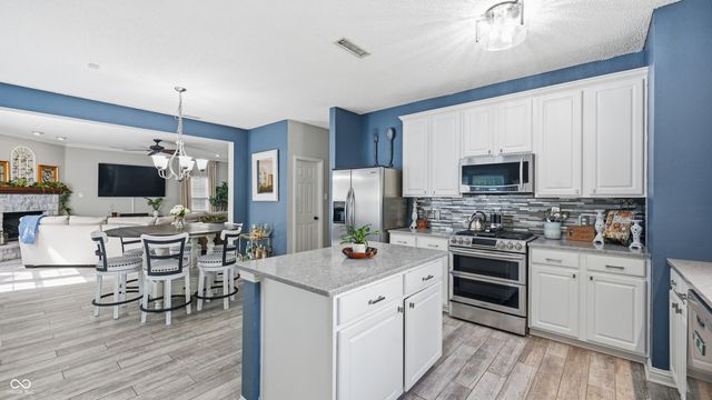 13387 Allegiance Drive, Fishers, IN 46037