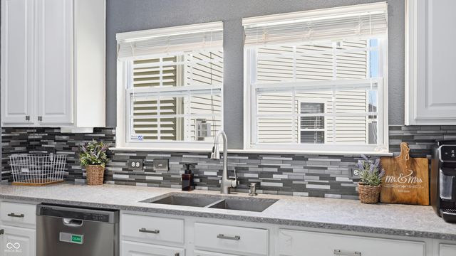 13387 Allegiance Drive, Fishers, IN 46037