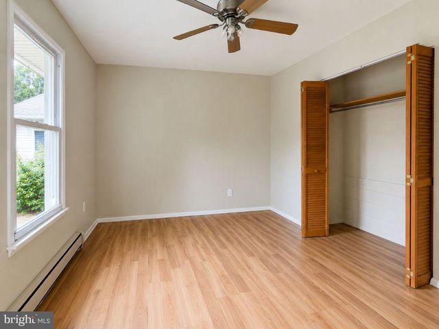 3 CAPE COURT, Manahawkin, NJ 08050