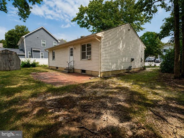 3 CAPE COURT, Manahawkin, NJ 08050