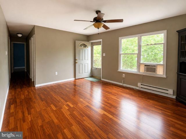 3 CAPE COURT, Manahawkin, NJ 08050