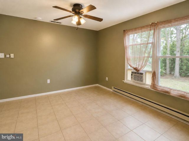 3 CAPE COURT, Manahawkin, NJ 08050
