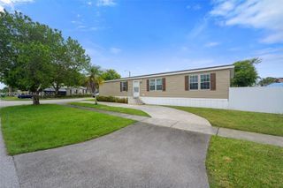 21830 NW 2nd Ct, Pembroke Pines, FL 33029