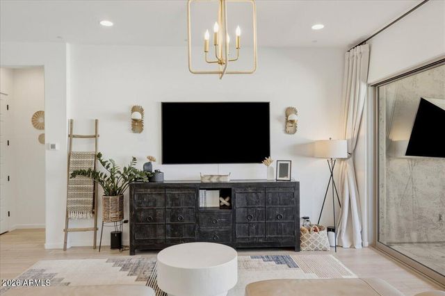 8146 E JUNE Street, Mesa, AZ 85207
