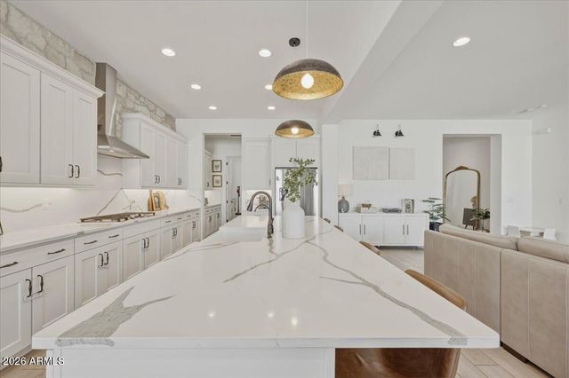 8146 E JUNE Street, Mesa, AZ 85207